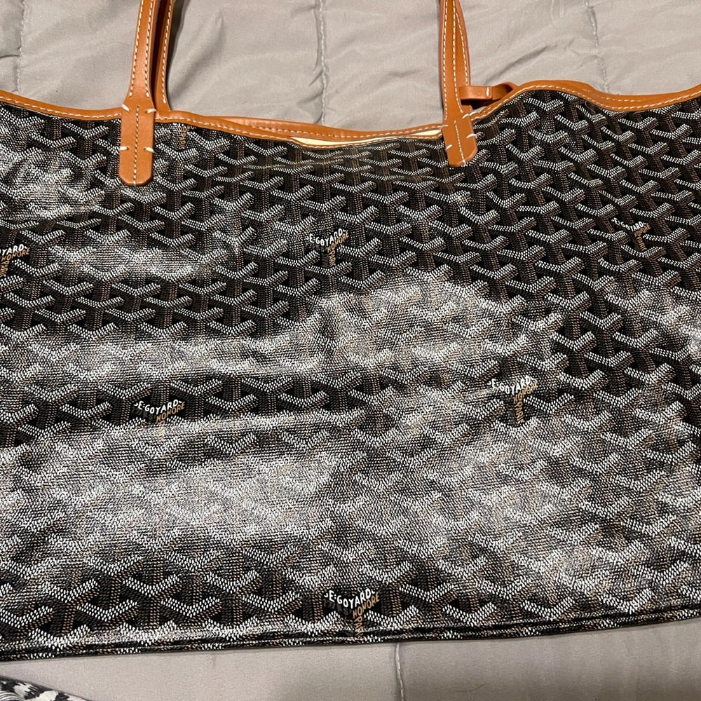 Extra large Purse in great condition extra large